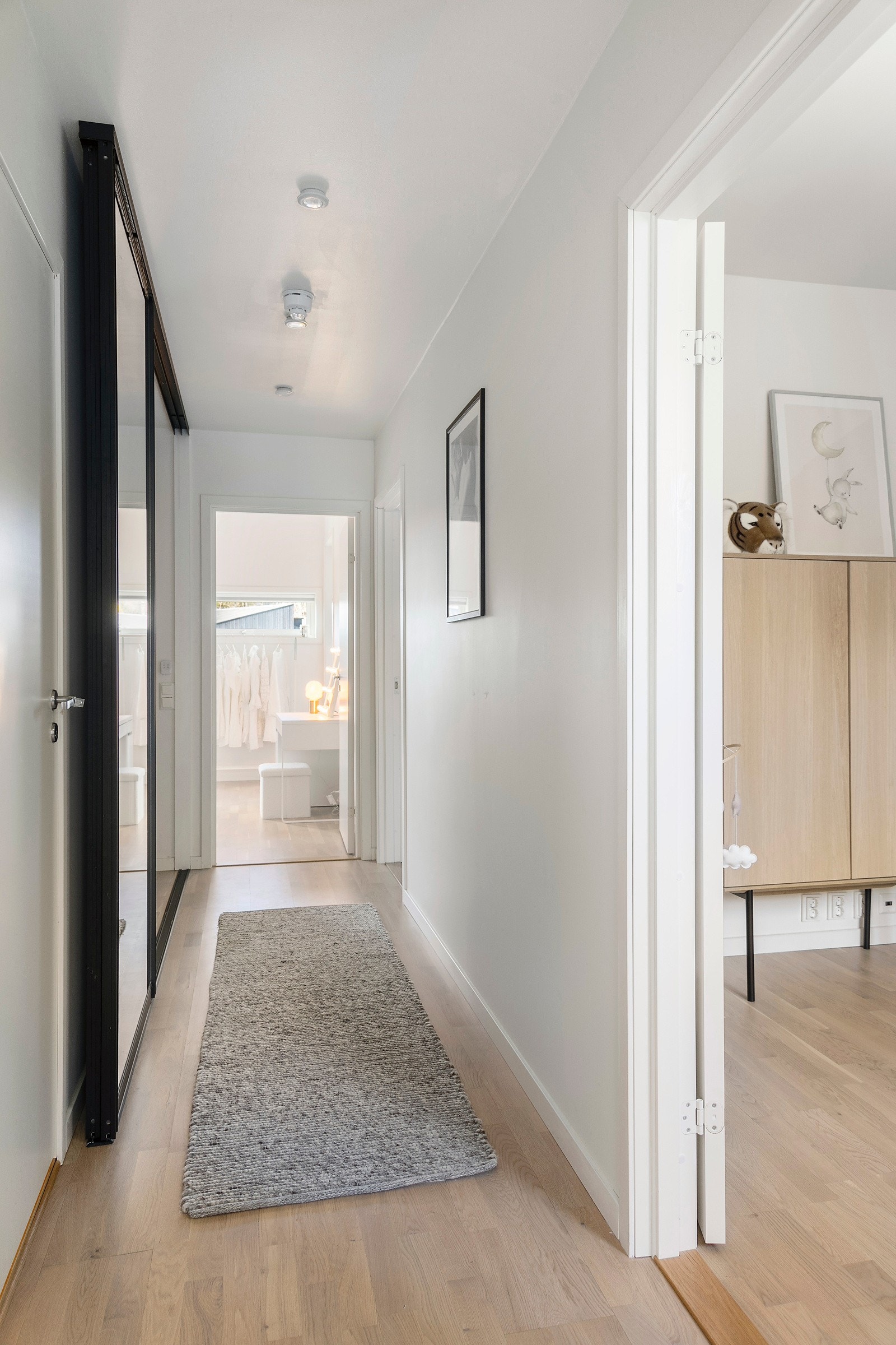 Gang i 2.etg. Galleribilde