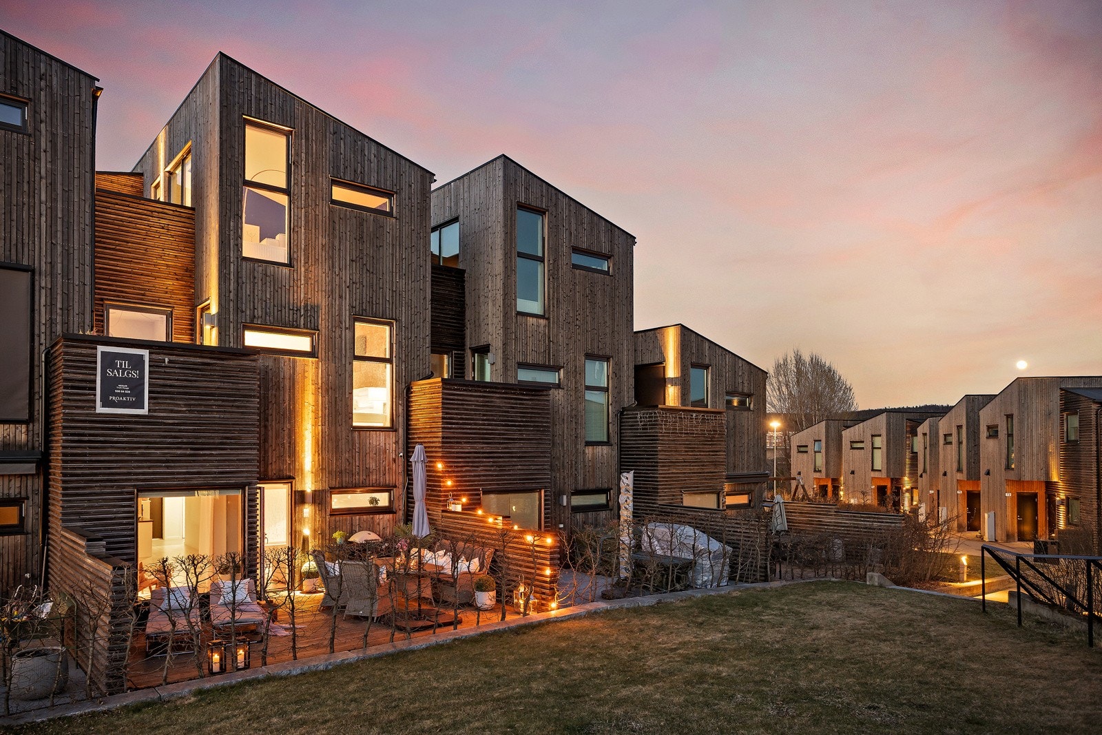 Velkommen til en meget attraktiv og familietilpasset bolig på populære Masserudtunet! Galleribilde