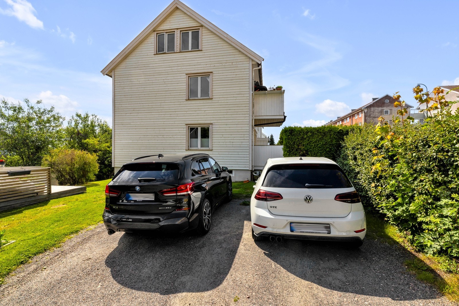 P.plass til høyre medfølger leilighten. Galleribilde