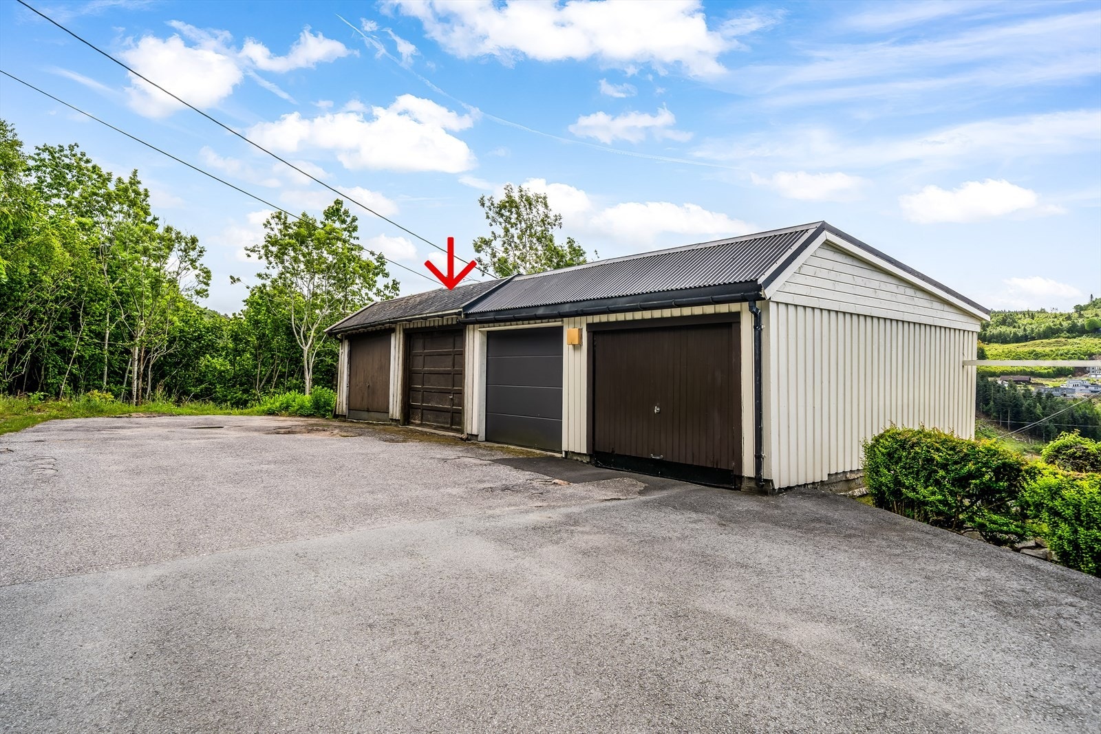 Garasjeplass i fellesanlegg Galleribilde