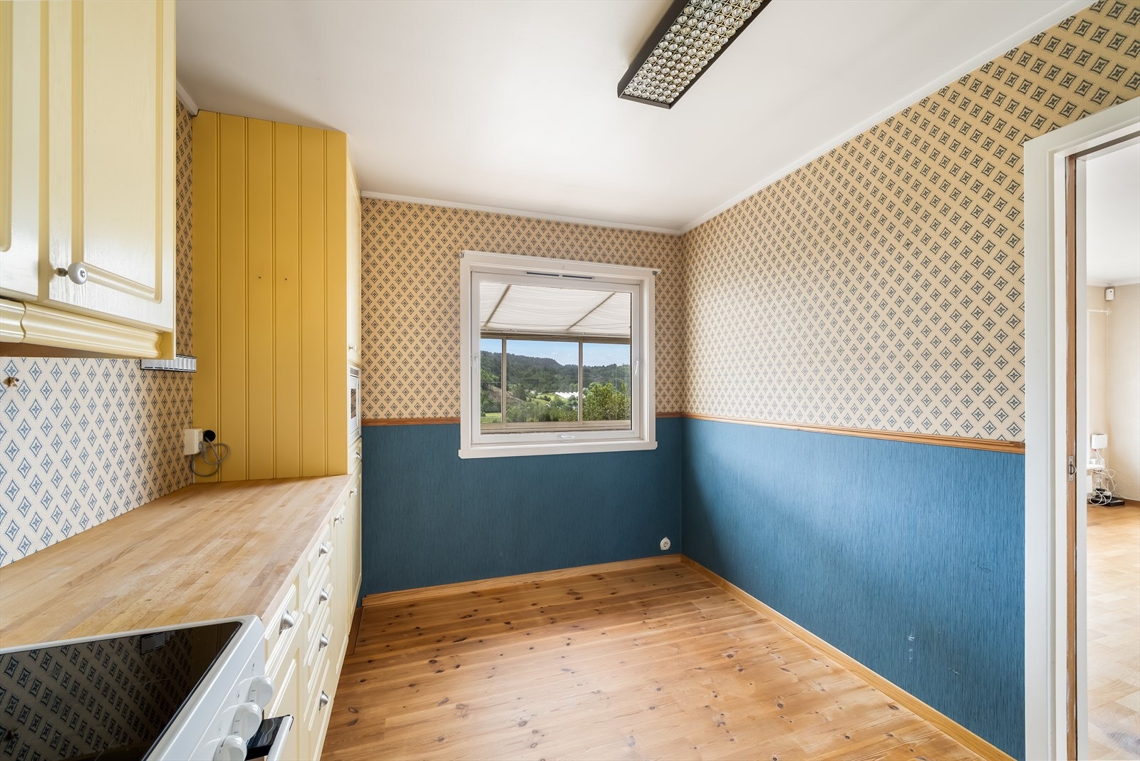 Kjøkken med spiseplass Galleribilde