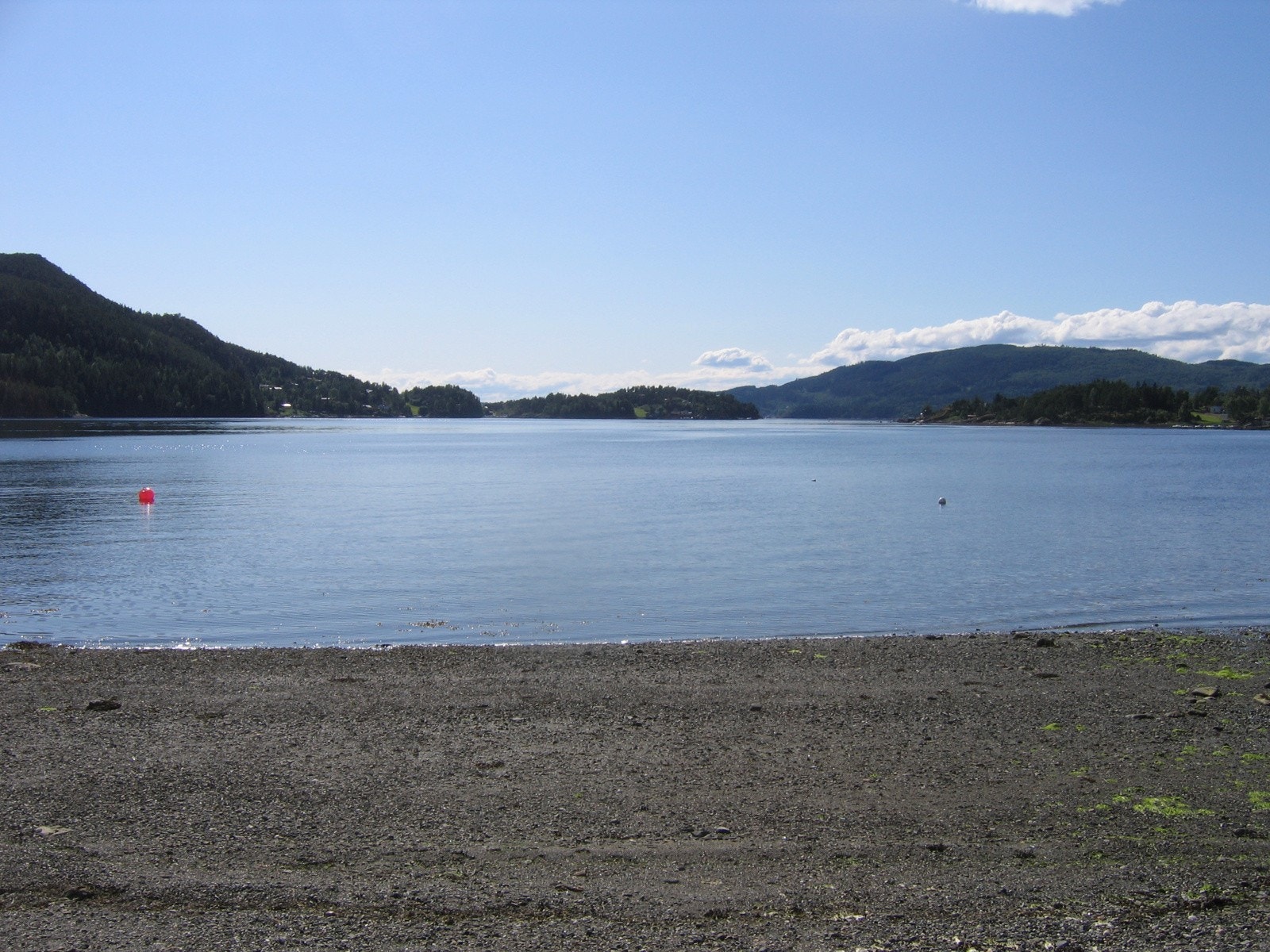 Like i nærheten finnes også flytebrygge og badestrand. Galleribilde
