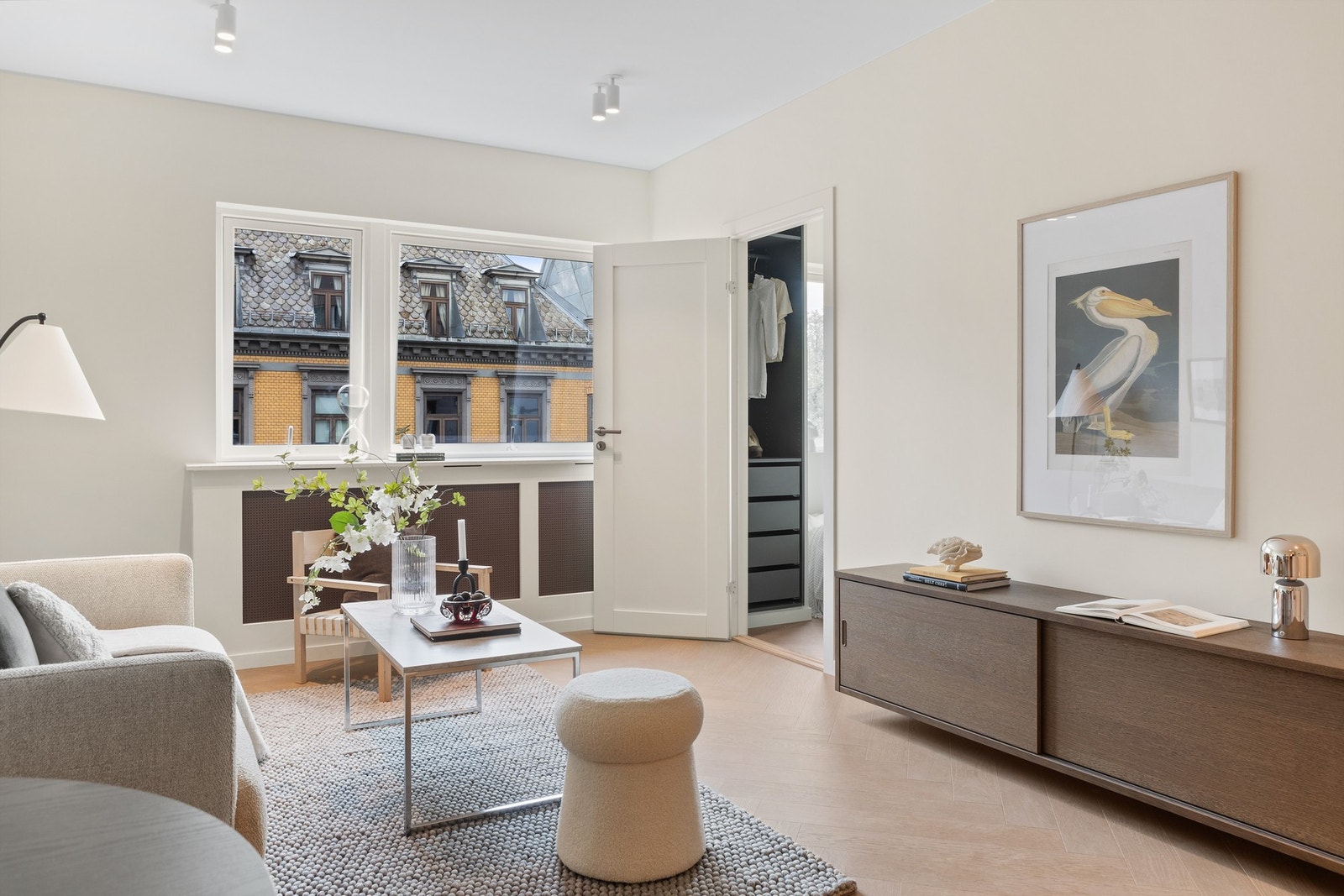 Generøs takhøyde som gir ekstra god romfølelse. Galleribilde