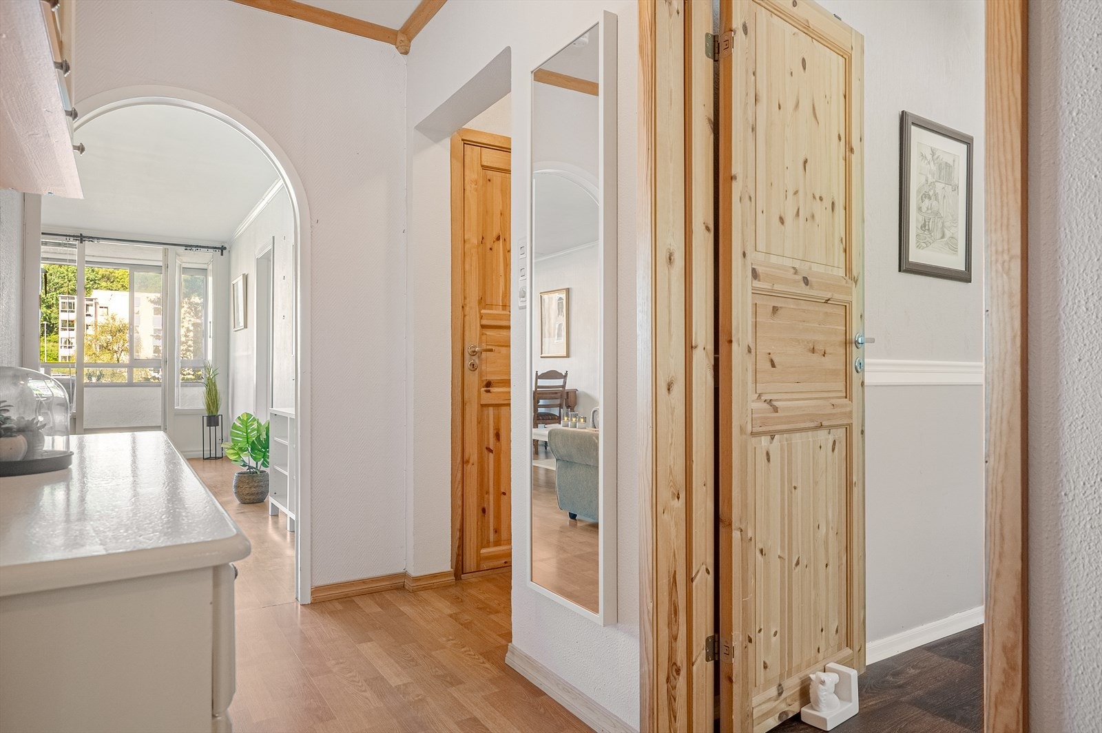 Hovedsoverommet har tilkomst fra stue. Galleribilde