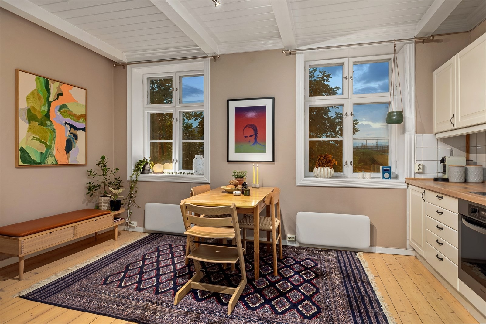 Stemningsfult på kjøkkenet. Galleribilde