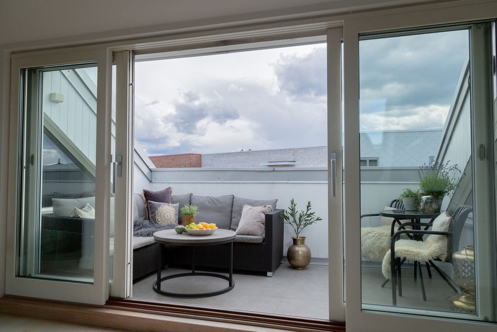 Terrasse. Galleribilde