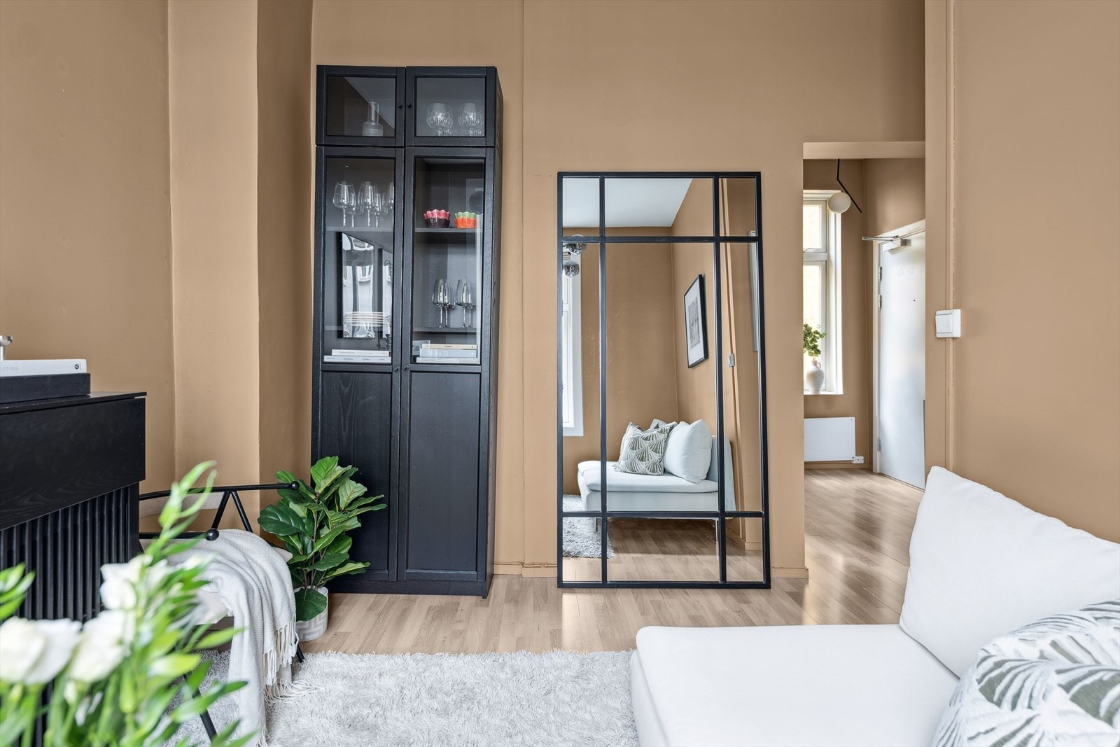 Dette er en lys og pen 1-roms andelsleilighet med en sentral og tilbaketrukket beliggenhet. Galleribilde