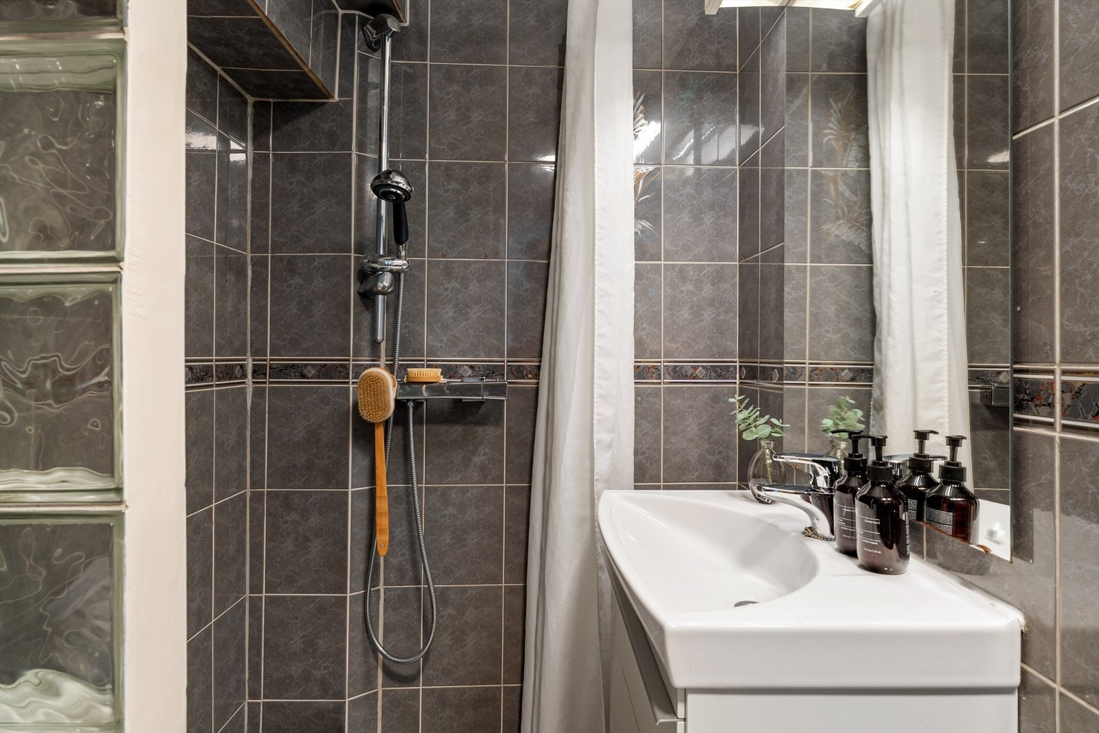 Badet er fra ca. 1996 og er modent for fornyelse. Galleribilde