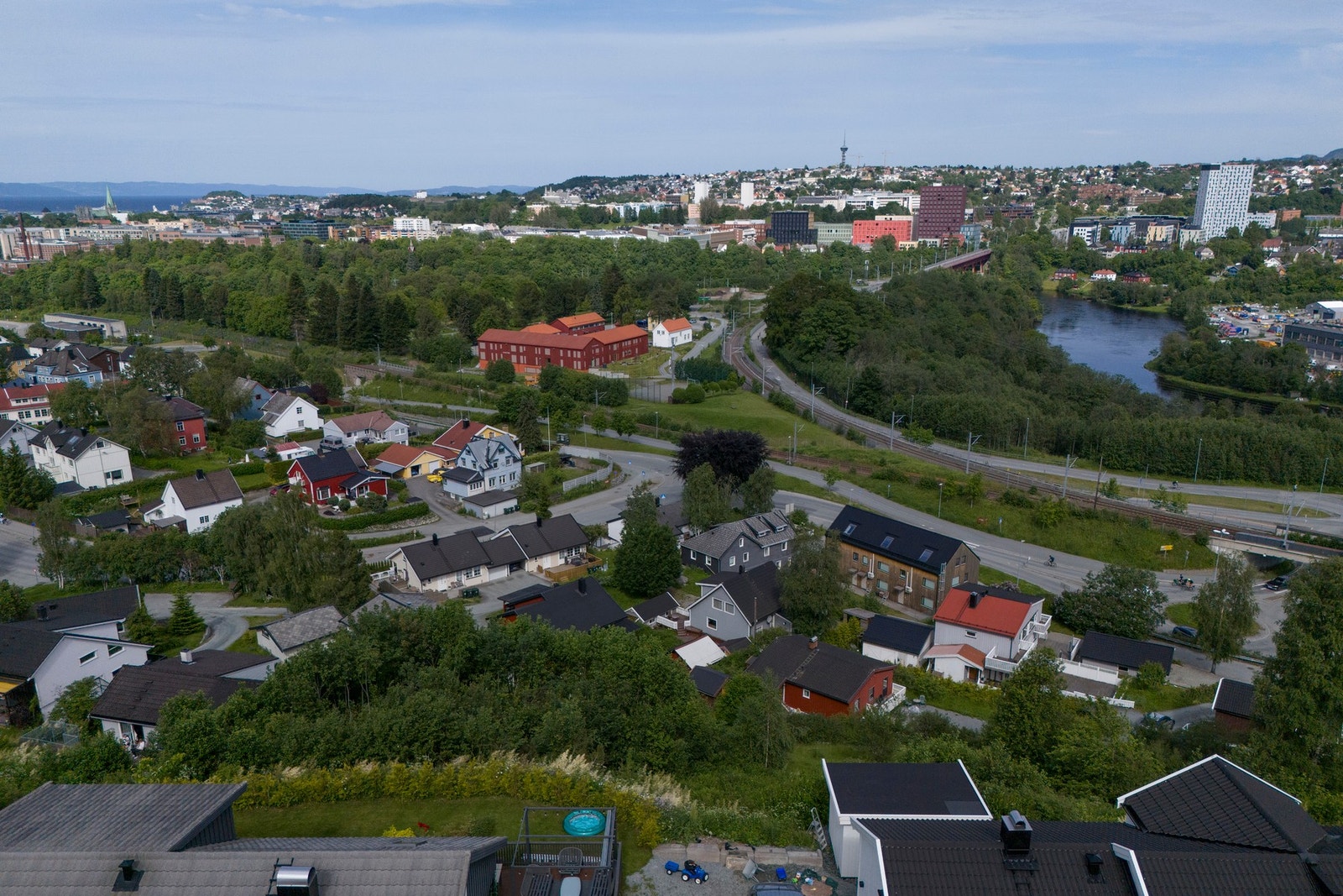 Stavne bru med gang/sykkelvei. Galleribilde