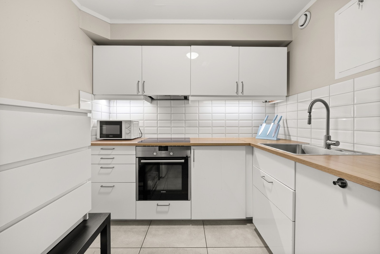 Kjøkken med smart planløsning. Galleribilde