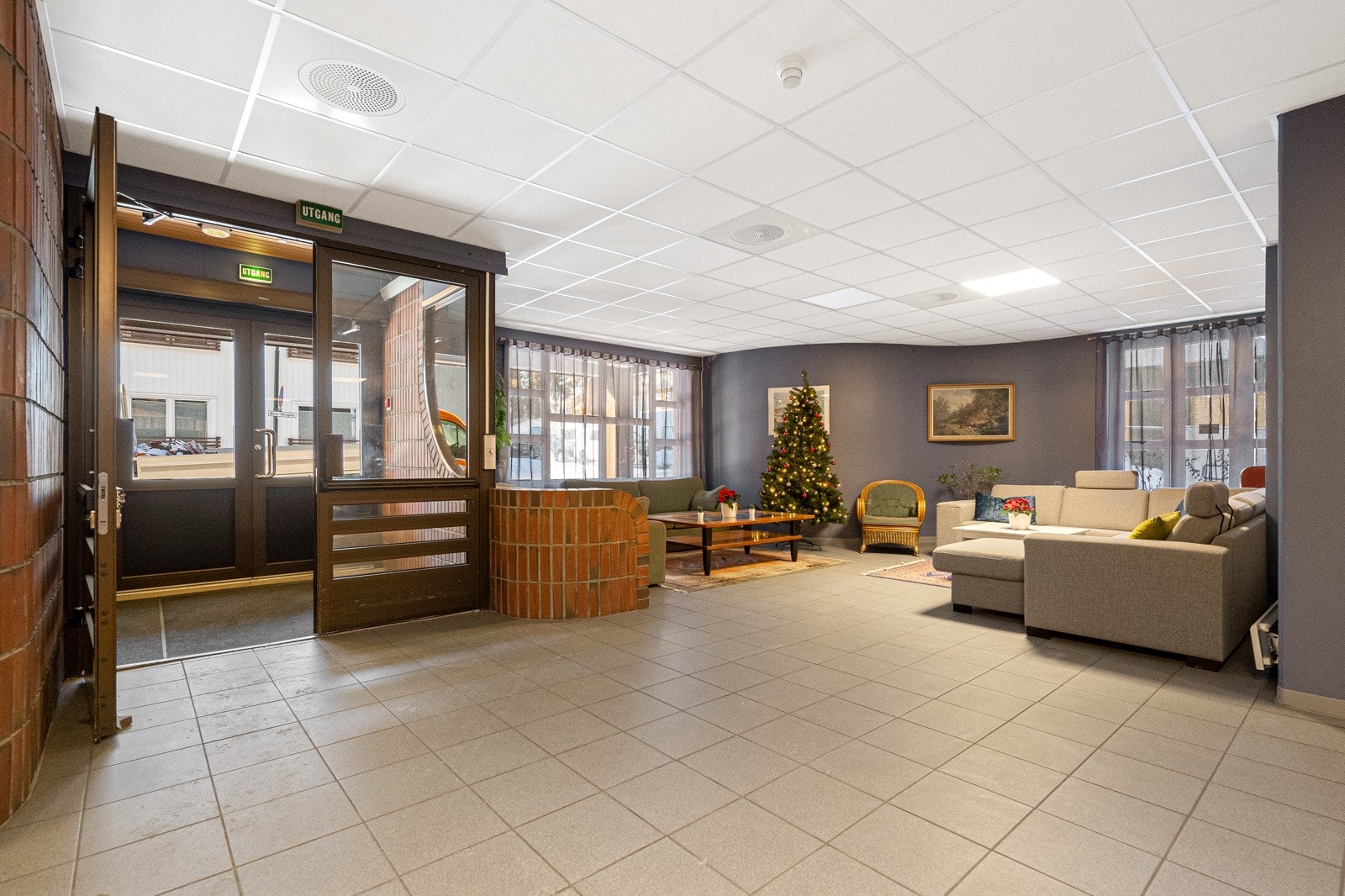 Bygningen har pene fellesområder og også en badstue i kjelleren til felles benyttelse Galleribilde