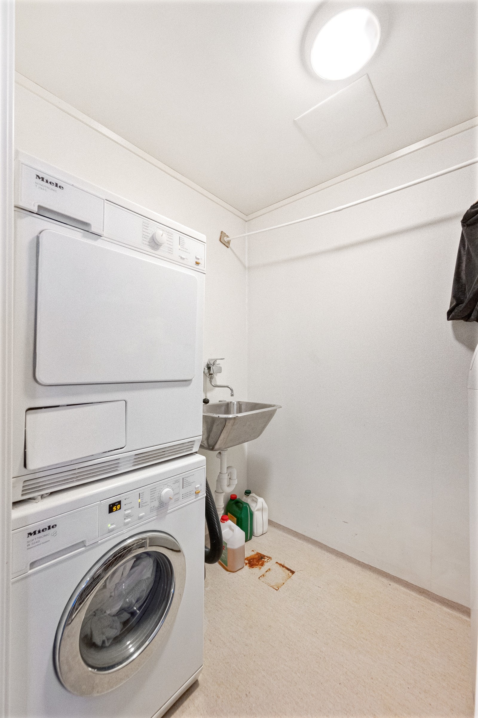 Praktisk med eget vaskerom Galleribilde