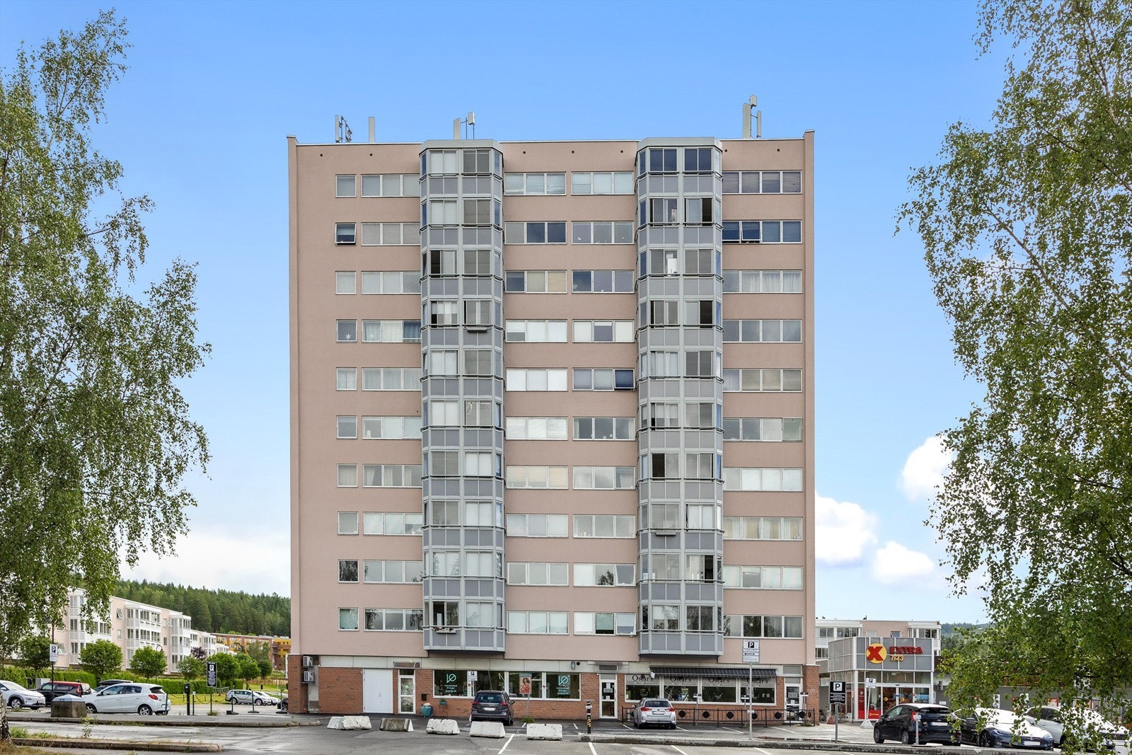 Fra leiligheten så har du kort vei til butikk, marka og gode kollektivmuligheter Galleribilde