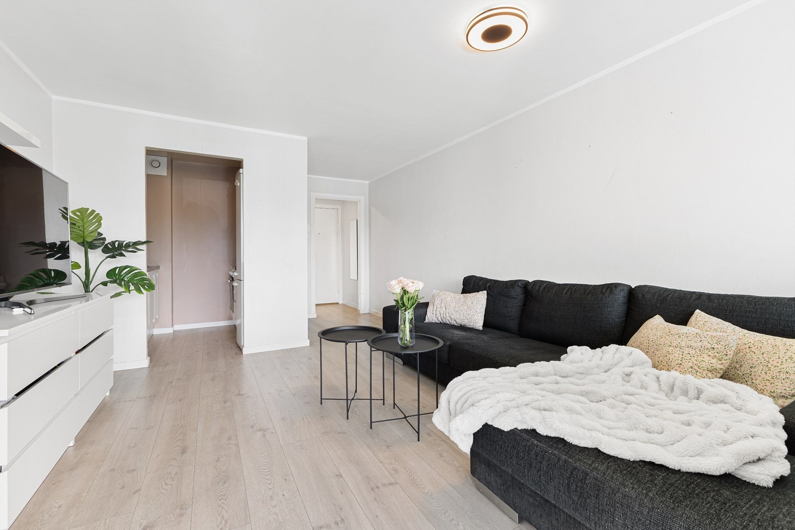 Månedlige felleskostnader: kr. 7.651,- Galleribilde