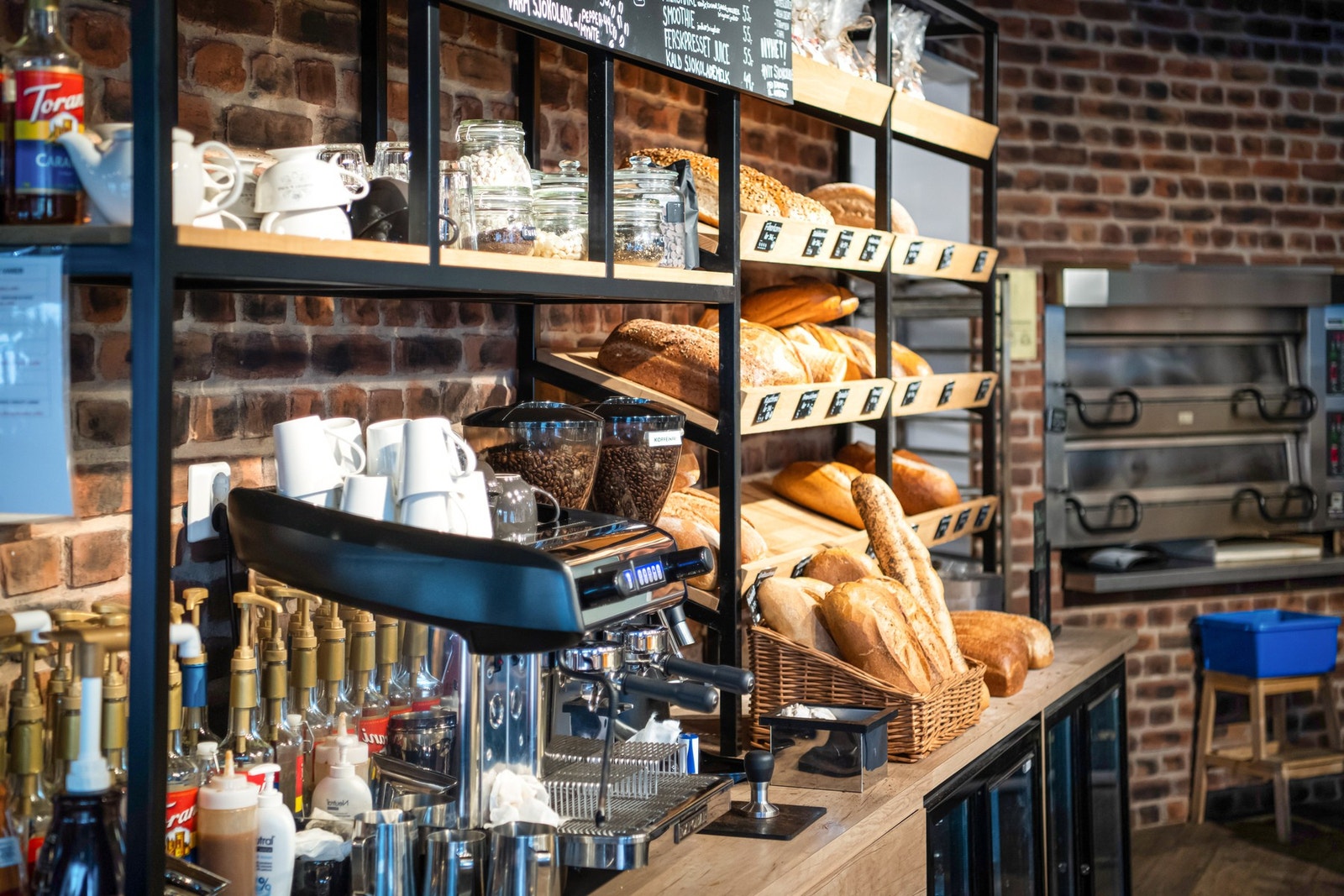 Kort vei til cafélivet og Sandefjord Sentrum Galleribilde