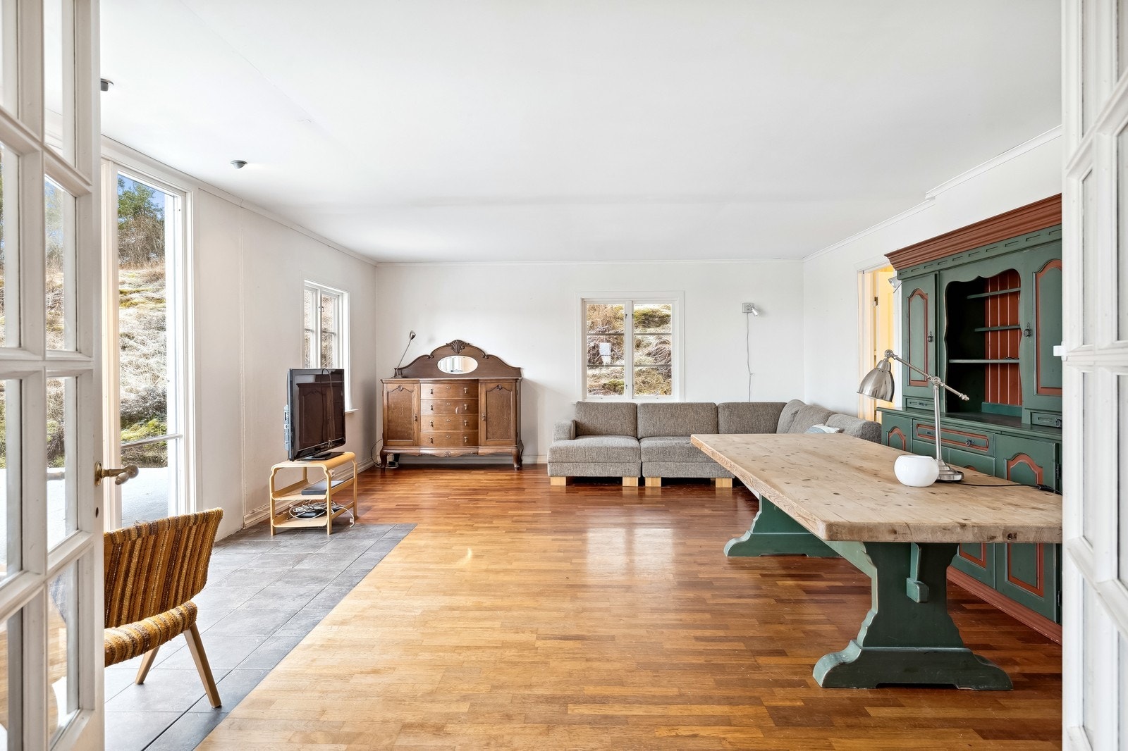 Stor stue med direkte utgang til terrasse! Galleribilde