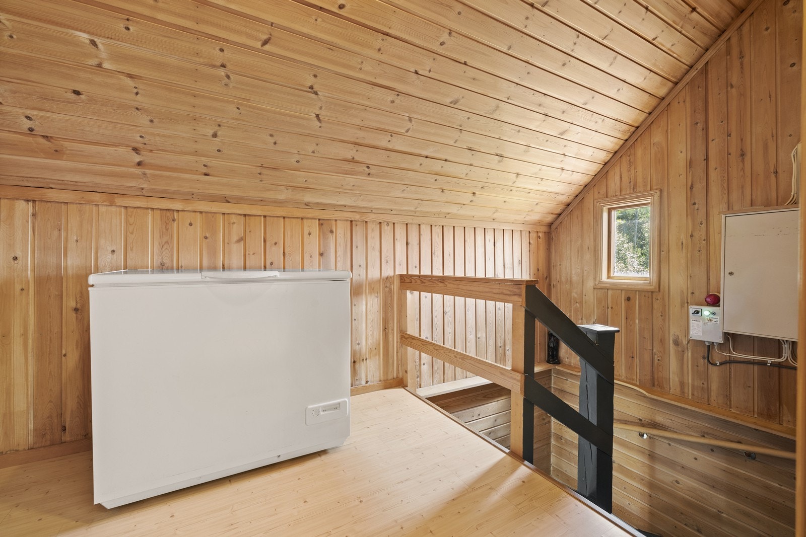 Lys gang i andre etasje, perfekt som ekstra lagringsplass. Galleribilde