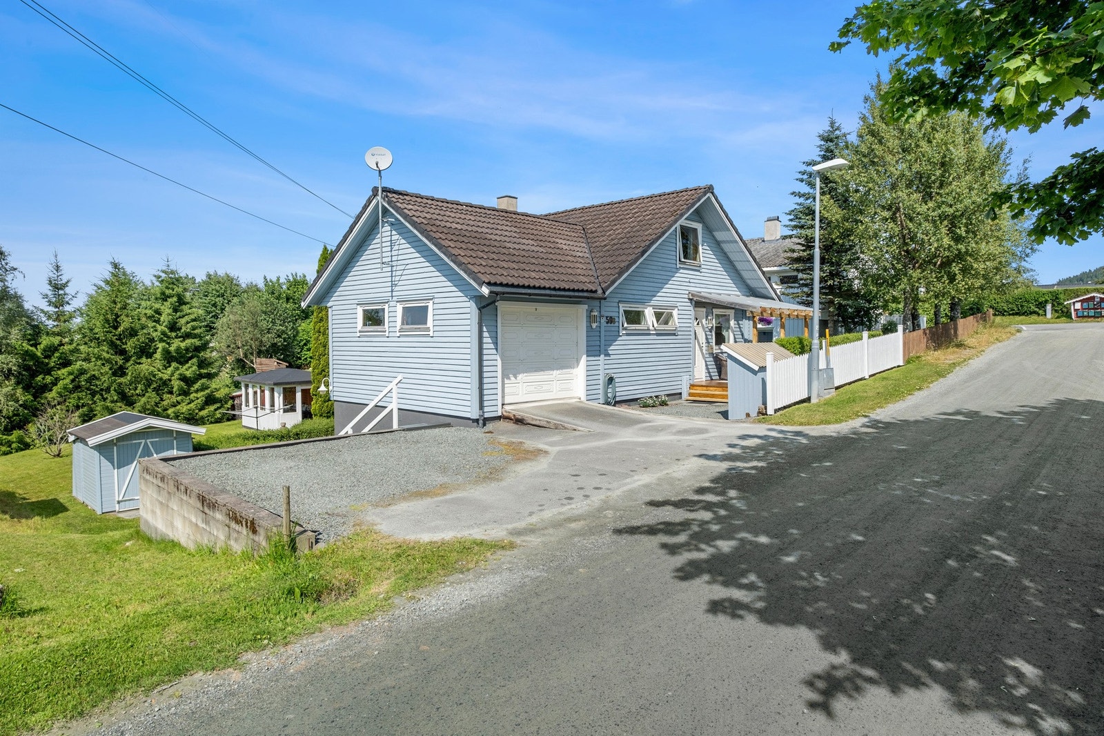 Boligen ligger i et attraktivt og barnevennlig område med en god beliggenhet. Galleribilde