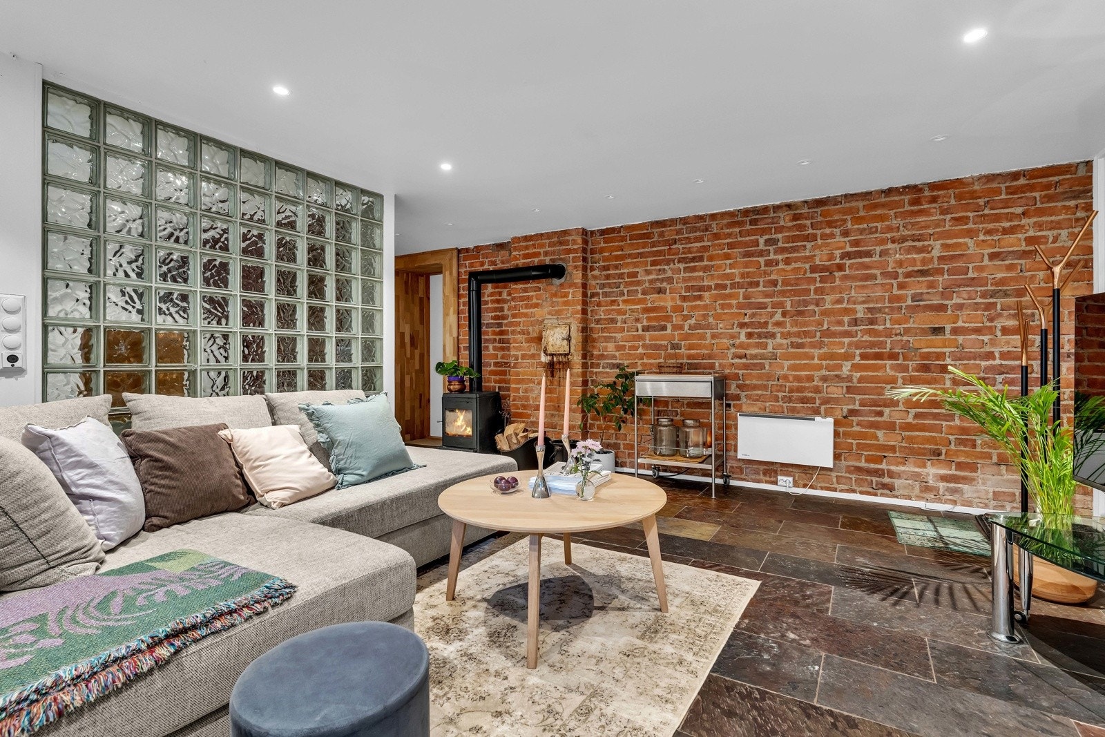 Rommet benyttes i dag som stue Galleribilde