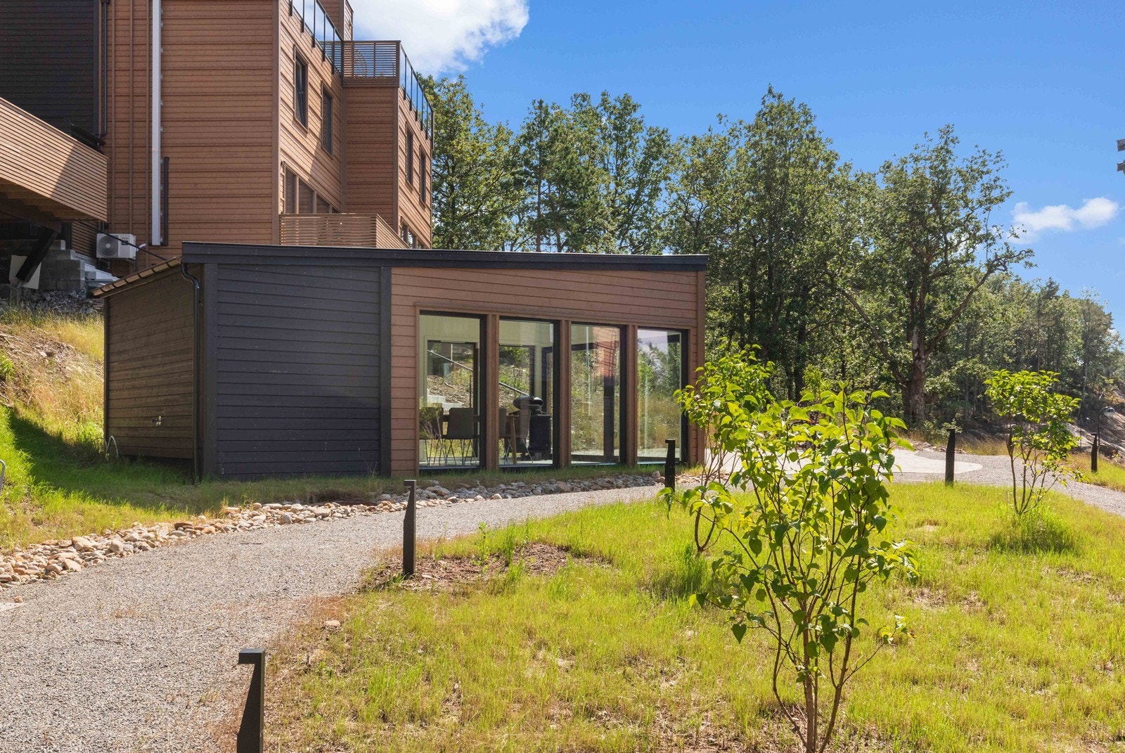 Felles utestue som kan brukes av beboere i området. Galleribilde