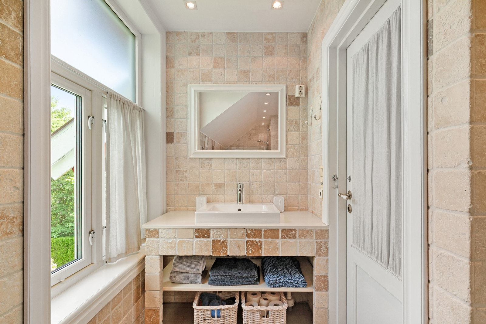 Murt servant. Galleribilde