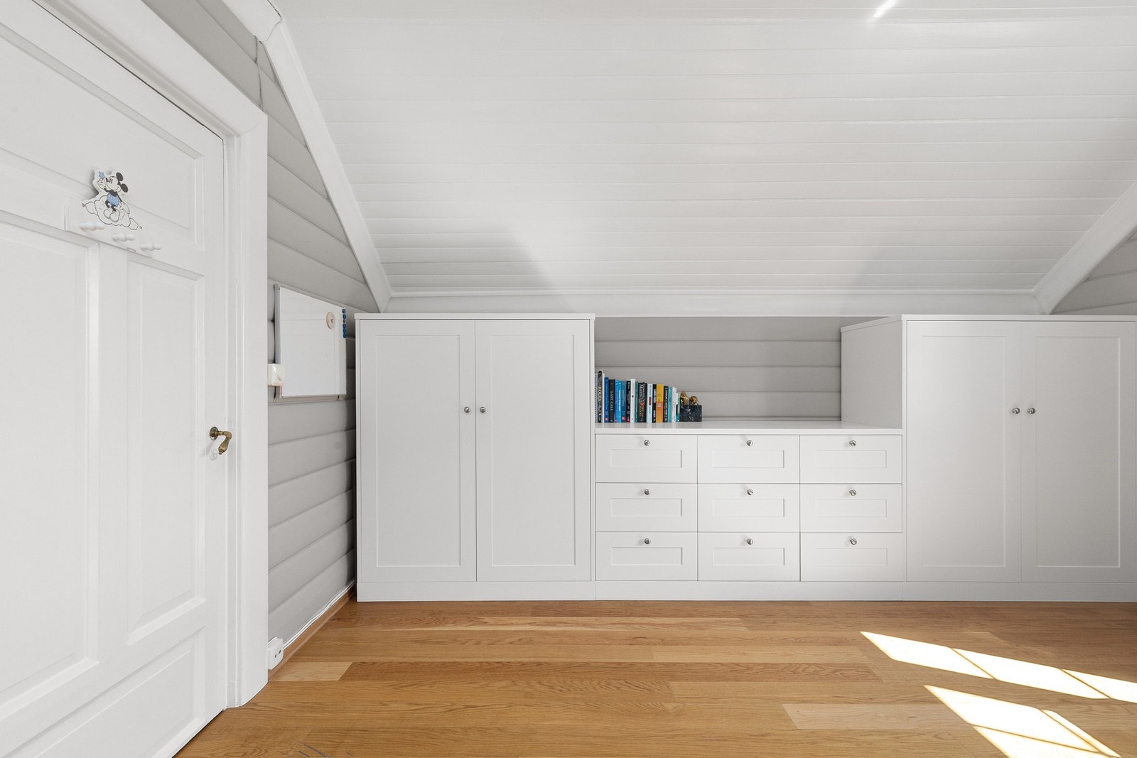 God lagringsplass plassbygget av Vegårshei Trevare. Galleribilde