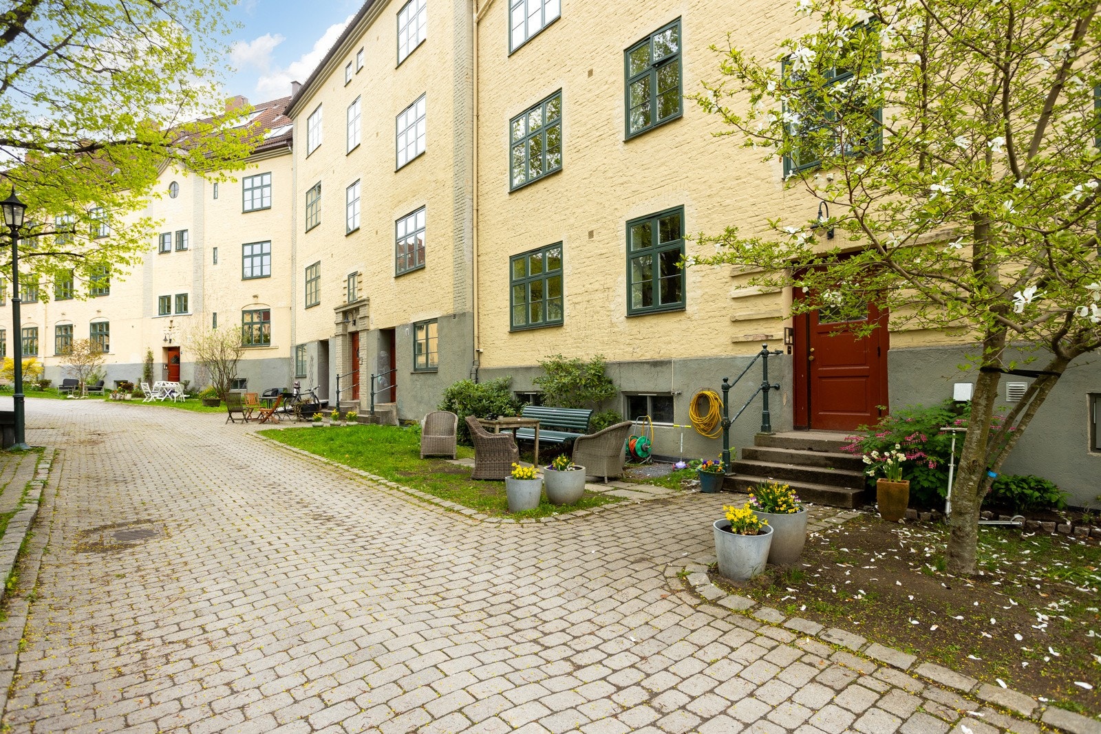 Leiligheten ligger flott til i en av Torshovs fineste bygårder. Galleribilde