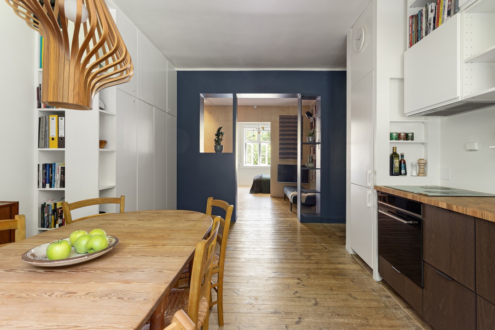 Delvis åpen løsning inn mot "tv-stue". Galleribilde