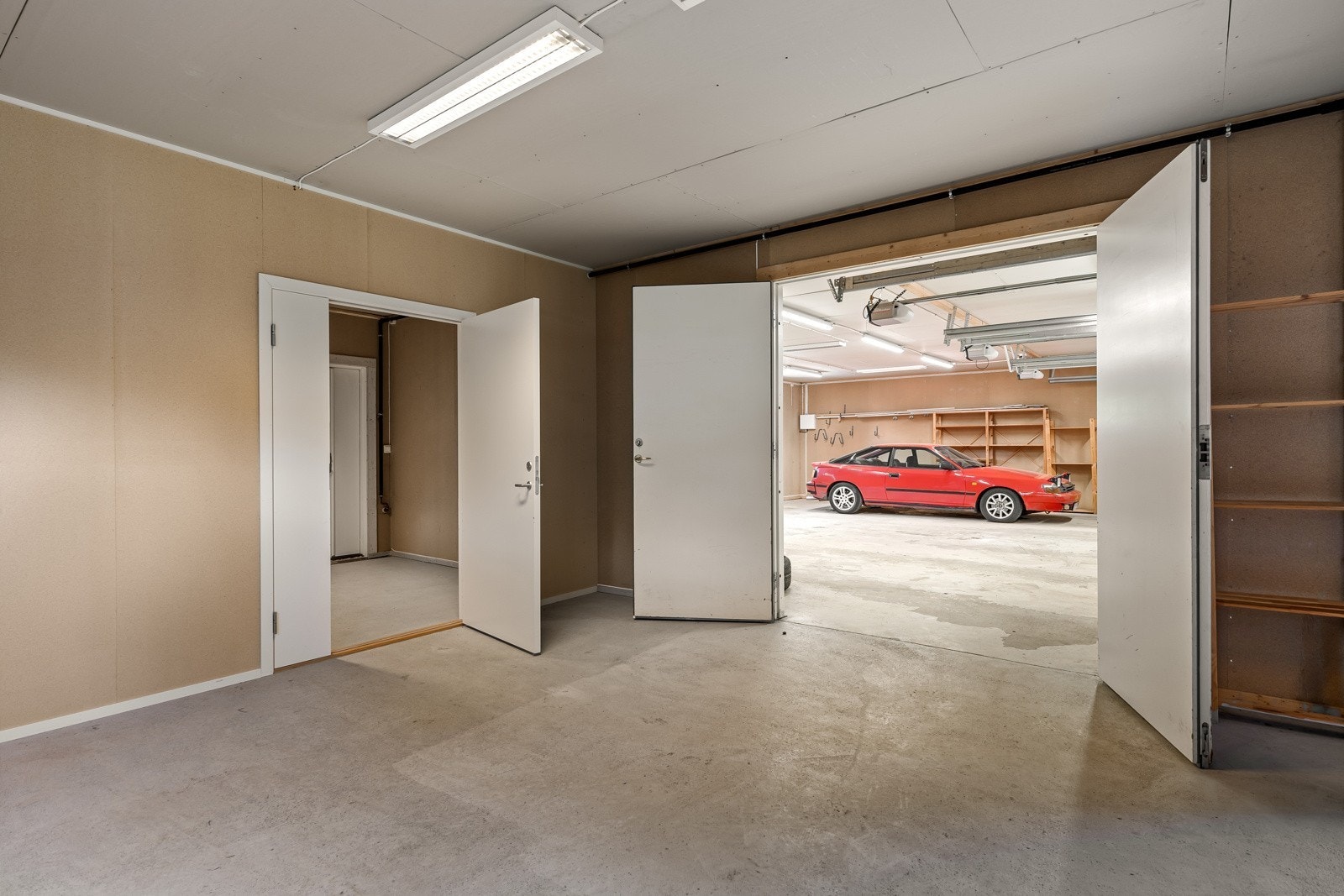 Rikelig med lagringsarealer. Leie ut eller benytte alt selv? Galleribilde