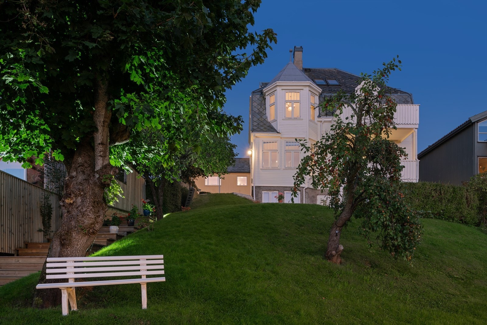 Eiendommen fremstår særdeles tiltalende og majestetisk i sitt uttrykk Galleribilde