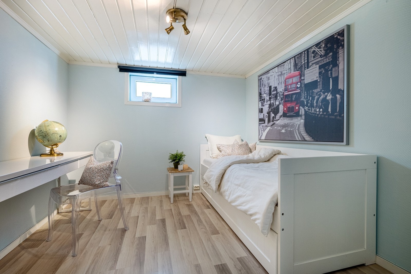 Soverom (ikke godkjent rømningsvei) Galleribilde