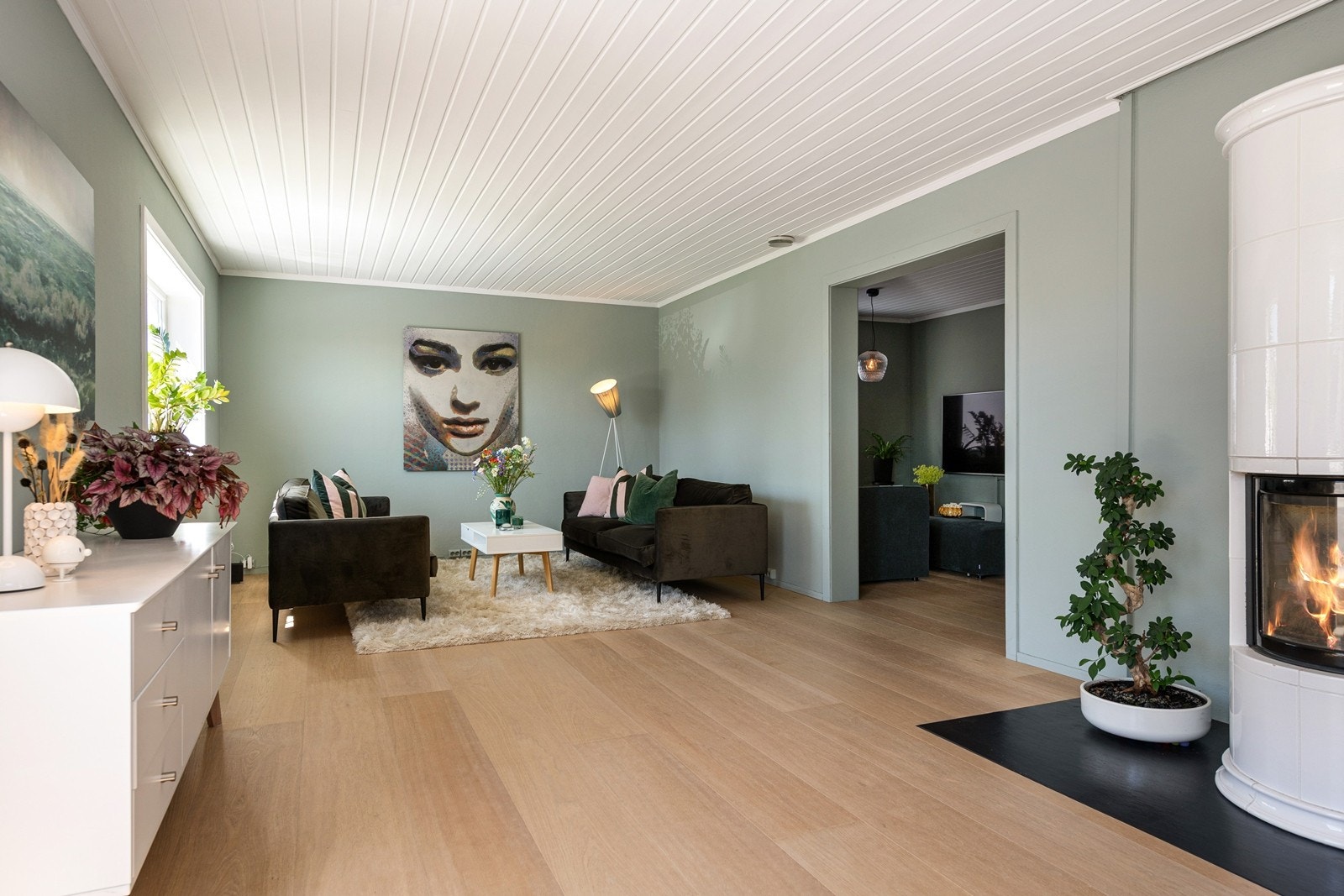 Delikate farger og en meget eksklusivt parkettgulv. Galleribilde