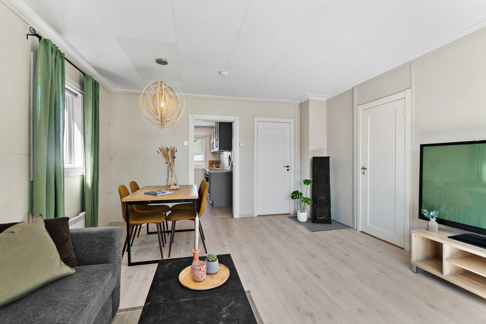 Vedovn i stuen gir både hygge og varme. Galleribilde