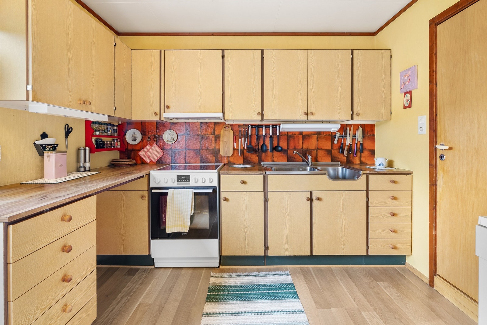 Opplegg for hvitevarer. Galleribilde