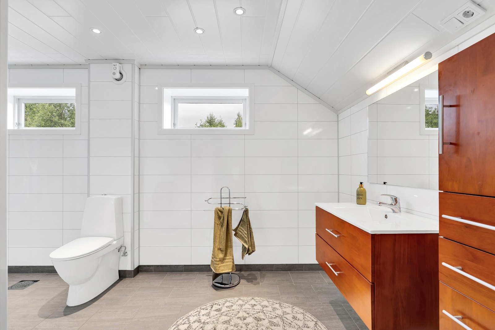 Også på badet er godt med plass Galleribilde