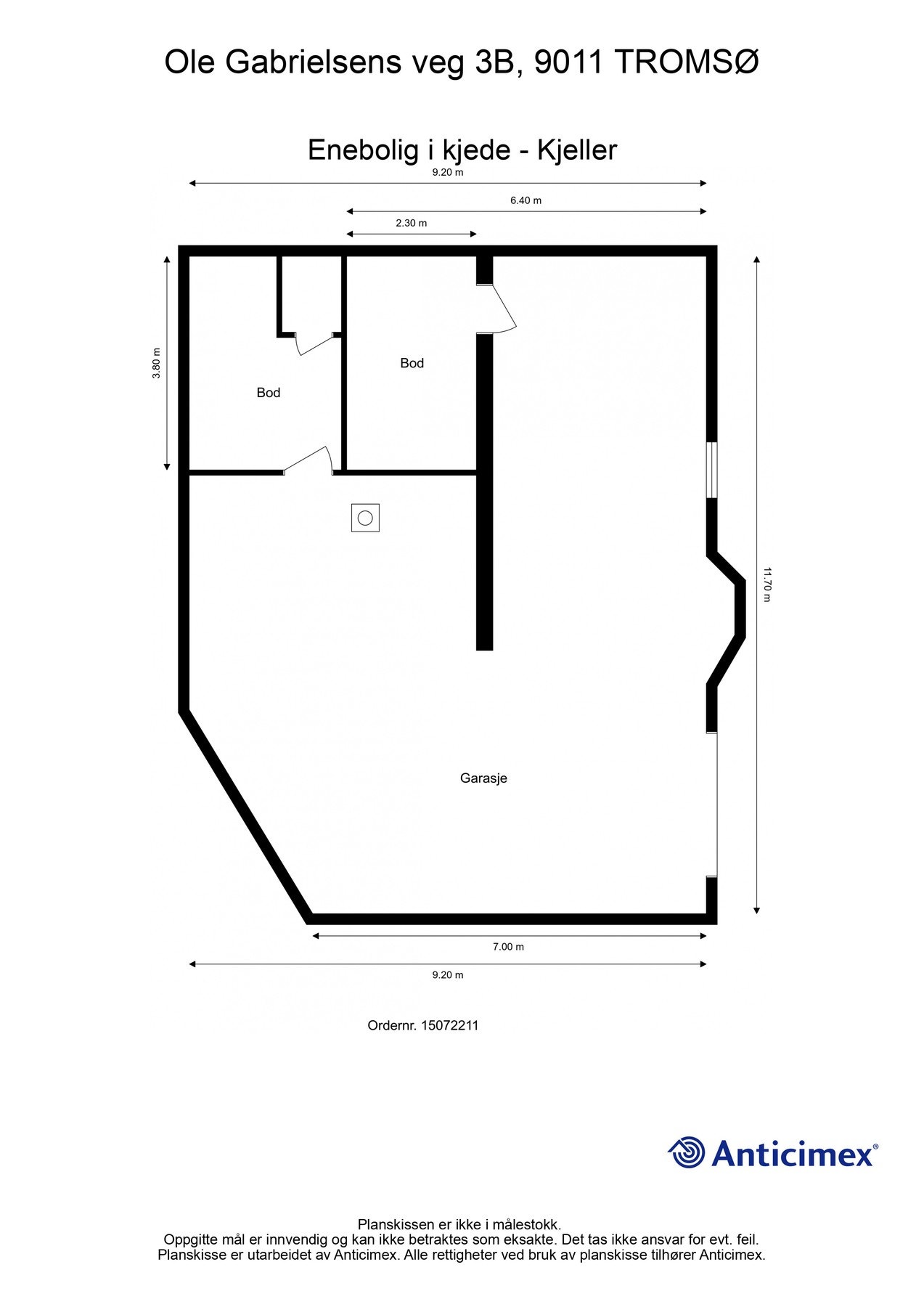 U.etg. med stor garasje, verksted, boder m.m. Galleribilde