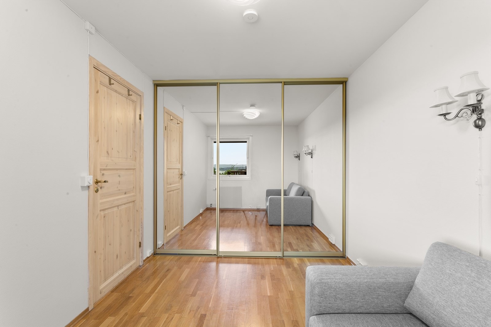 Mulighet for å etablere ett tredje soverom ved behov, se alternativ planskisse. Galleribilde