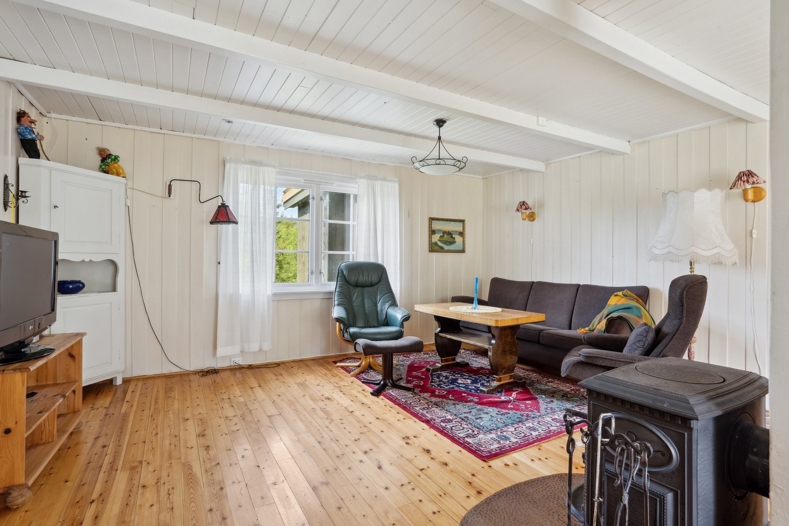 Fritidsboligen ligger i et naturnært område, kun er kort kjøretur fra Mo i Rana Galleribilde