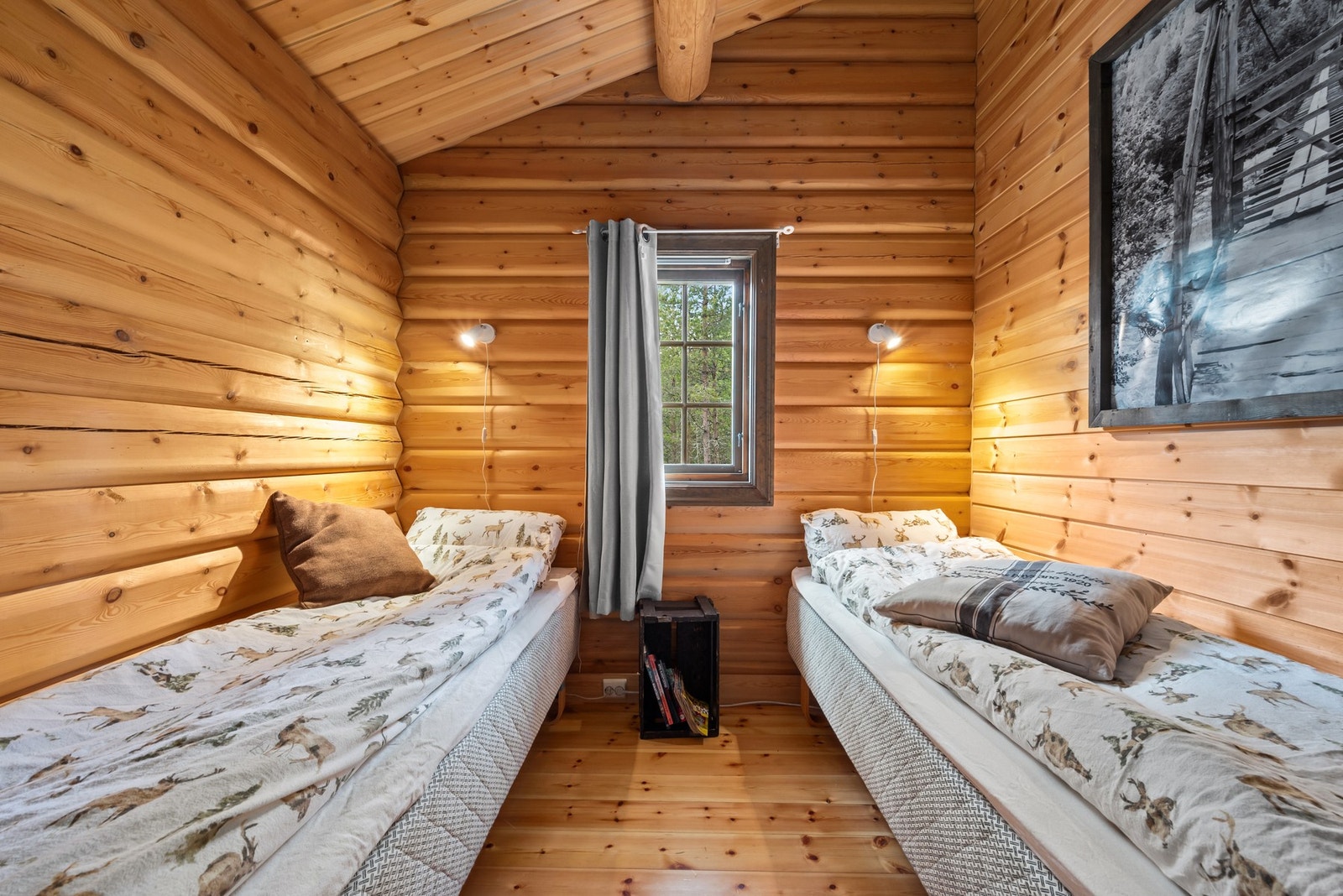 God plass til ønsket møblement, inkludert pult om ønskelig. Galleribilde