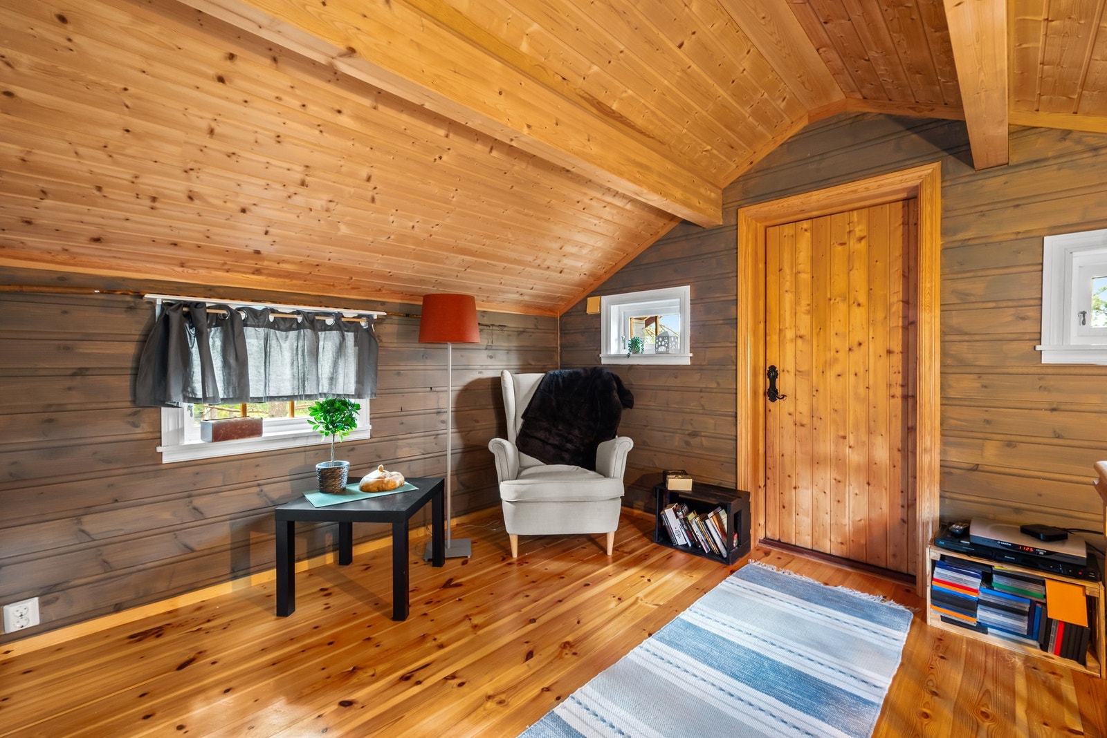 Loftstue i 2. etasjen. Galleribilde