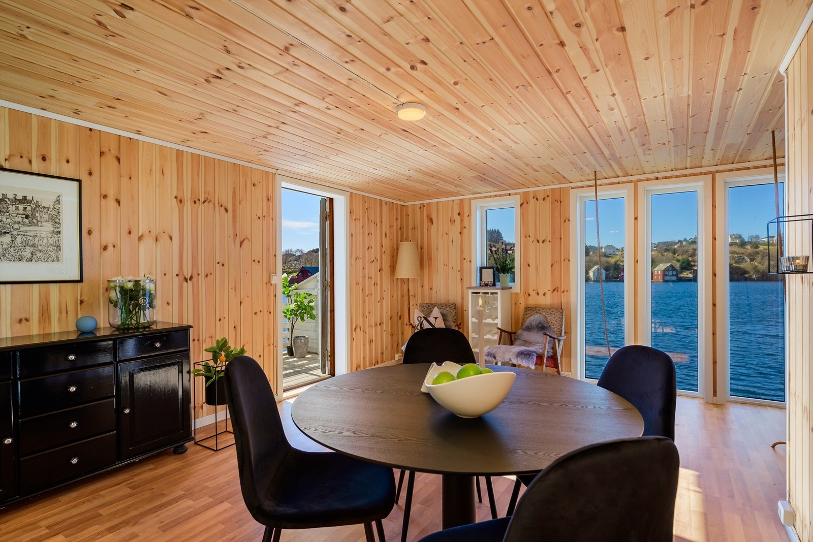 Det er nye store vindusflater fra 2023. Galleribilde