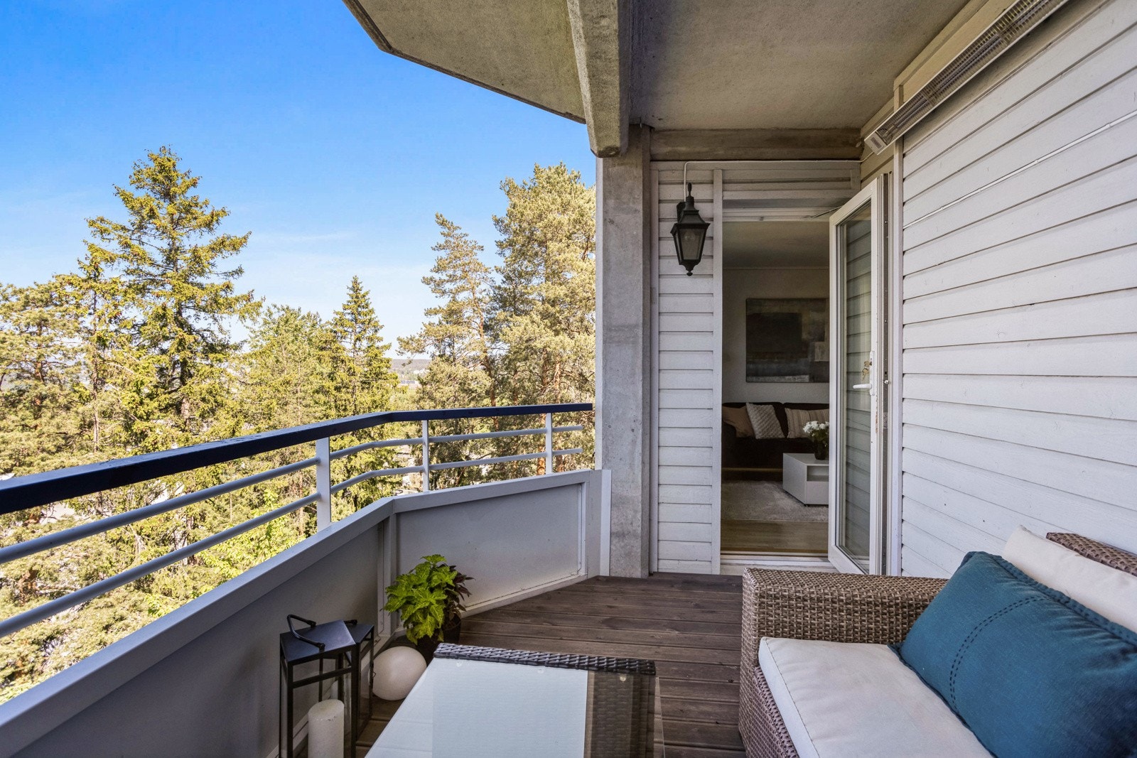 Nord/ -vestvendt balkong på ca. 7 kvm. Galleribilde