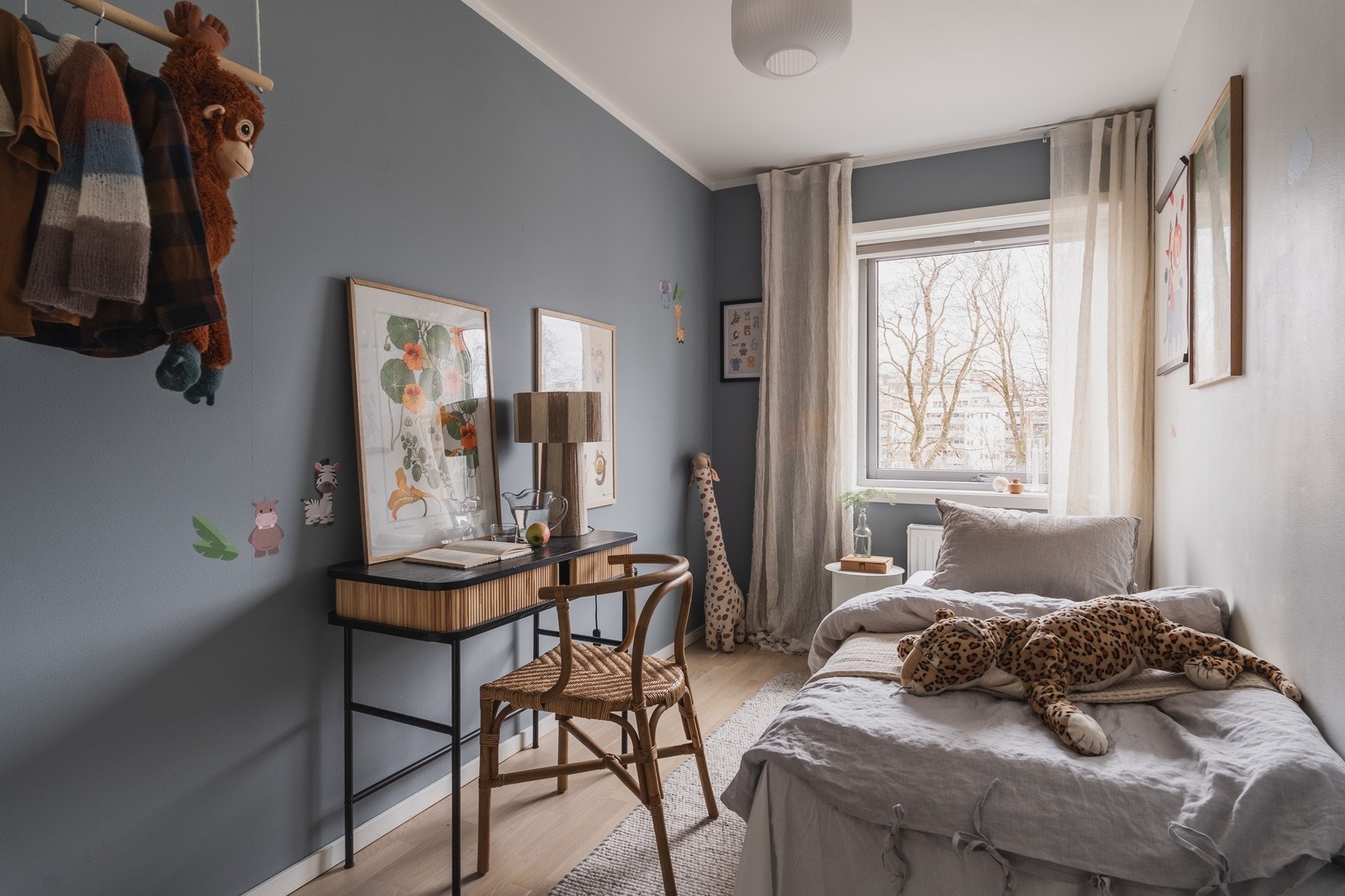 Også soverom 2 har plass til seng og annet møblement. Galleribilde