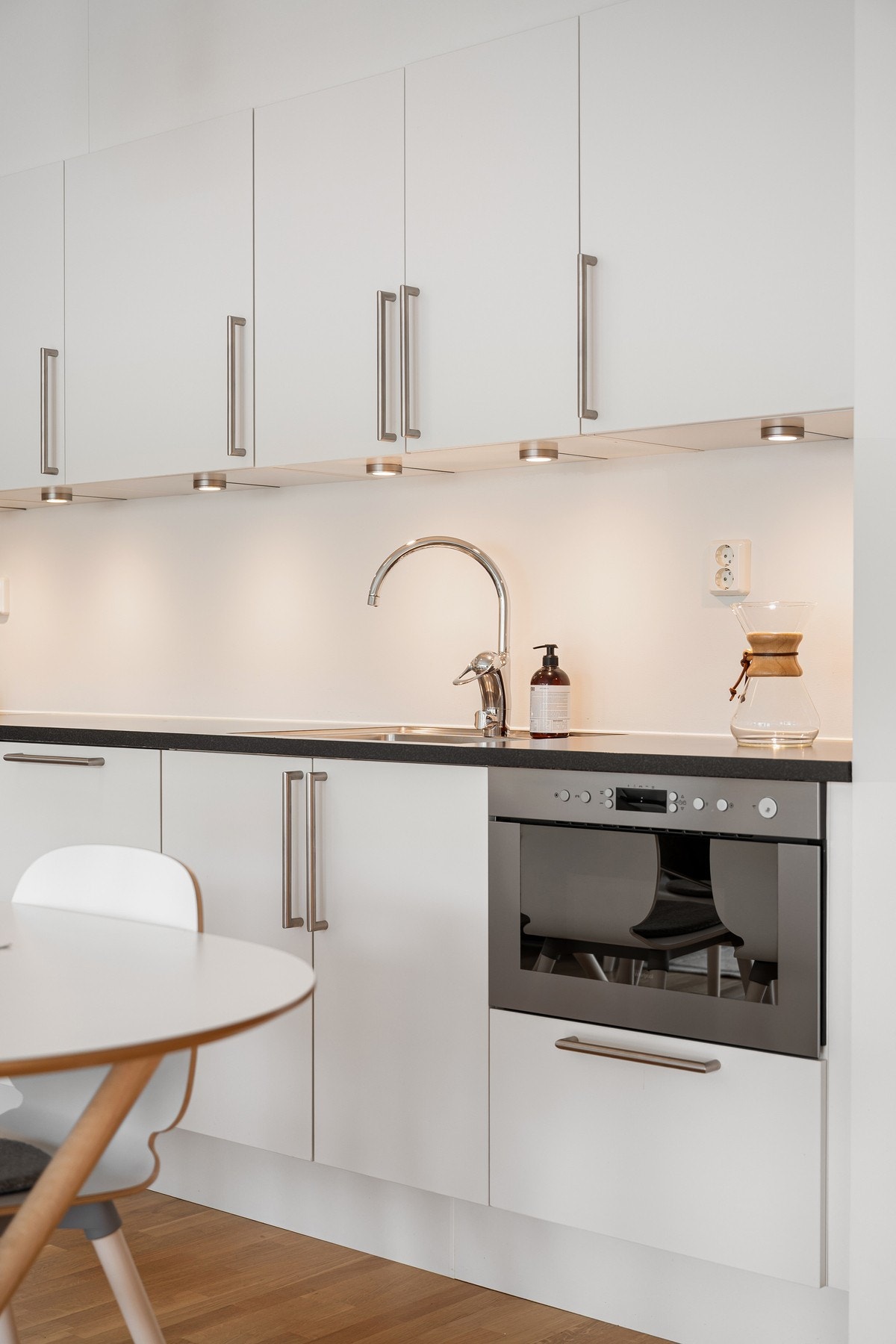 God belysning under overskapene Galleribilde