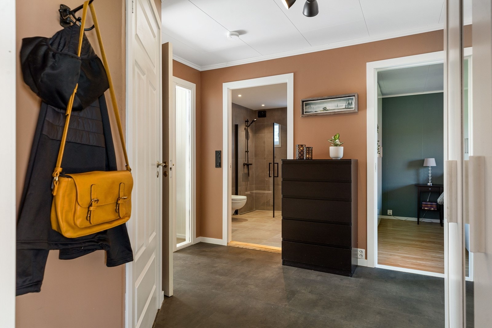 Leiligheten er på 73 kvm og har en praktisk og god planløsning. Galleribilde