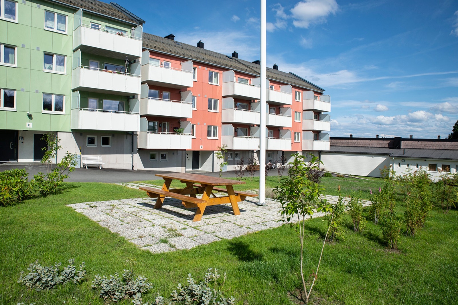 Borettslaget har nye og fine fasader etter det omfattende vedlikeholdsprosjektet som ble ferdigstilt høsten 2024. Galleribilde