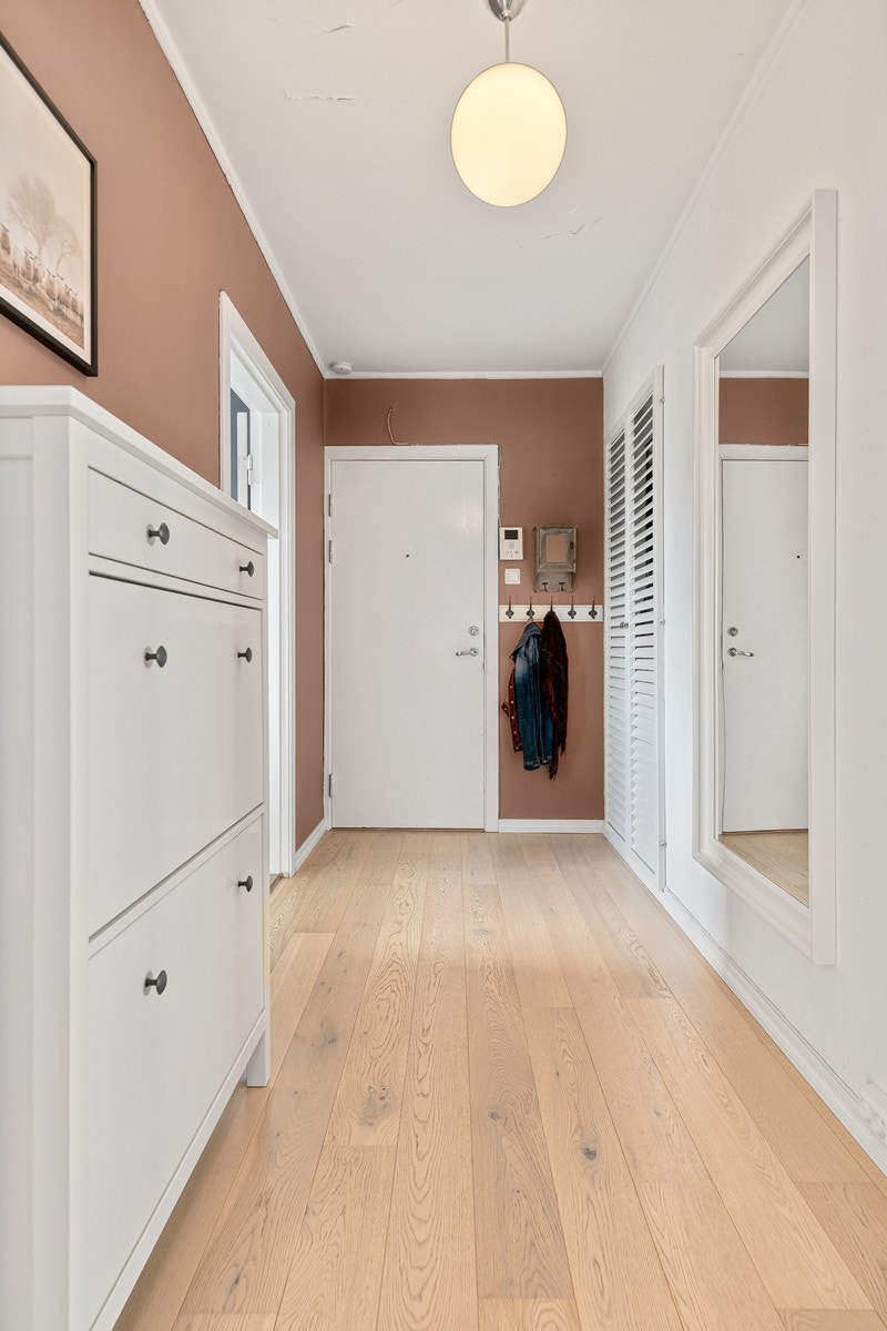 Gang/Entré Galleribilde