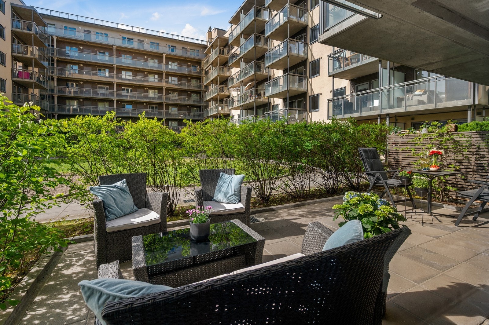 Ensjø T-bane kun få minutter unna – raskt og enkelt til sentrum og resten av byen. Galleribilde