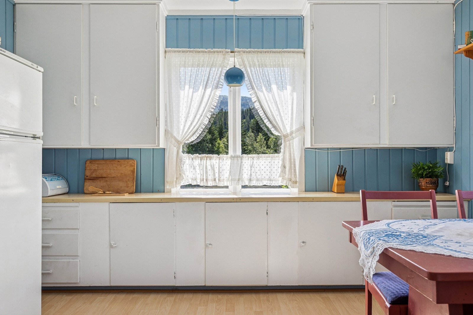 Landlig stil i flotte omgivelser Galleribilde