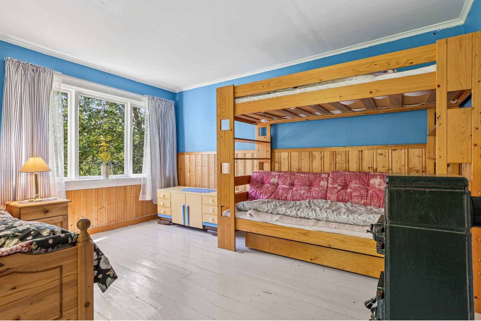 Soverom på ca. 17 kvm Galleribilde